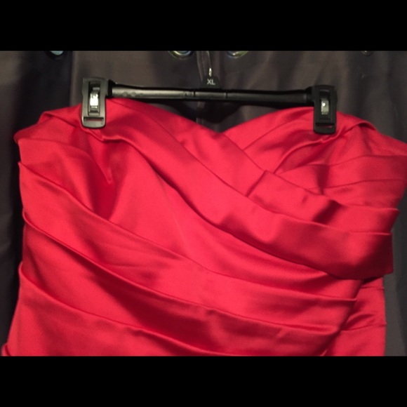 Prom Dress - Picture 2 of 5